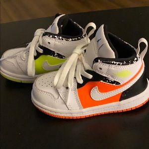 Baby shoes